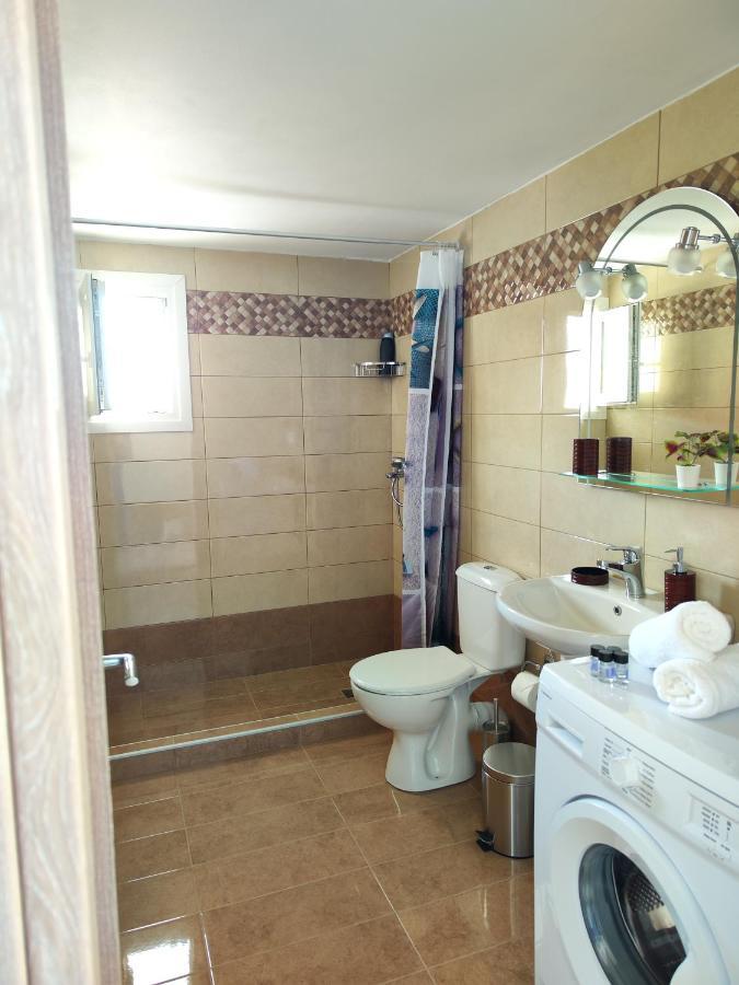 Oasis Apartments Περίσσα Εξωτερικό φωτογραφία