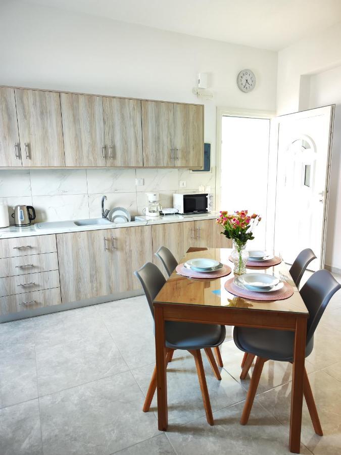 Oasis Apartments Περίσσα Εξωτερικό φωτογραφία